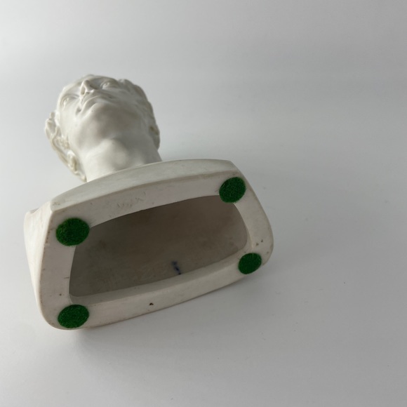 Small plaster bust- academia style - Picture 10 of 12